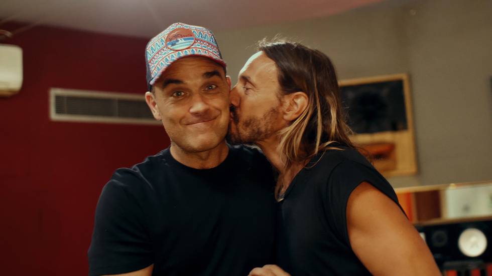 Robbie Williams & Bob Sinclar-1.jpg