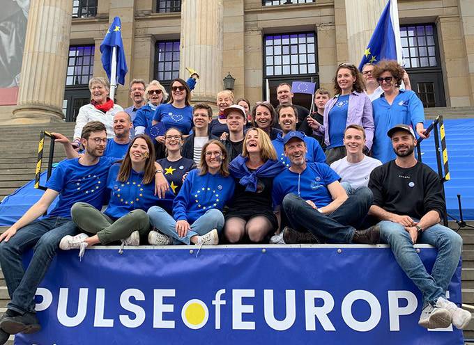 pulse-of-europe-team-berlin.jpg