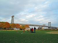 1440px-East_River_Park_in_Fall_2008_number_2.jpg