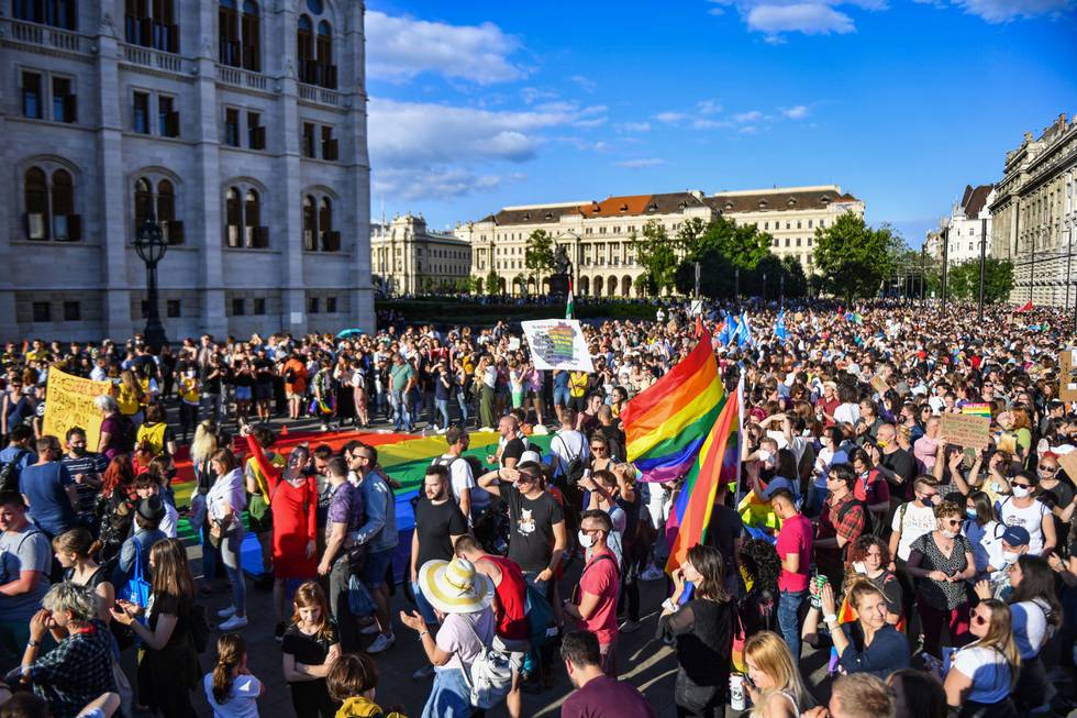 budapest_pro_gay_protests_14_06_2021_foto_afp_Gergely_Besenyei_3.jpg