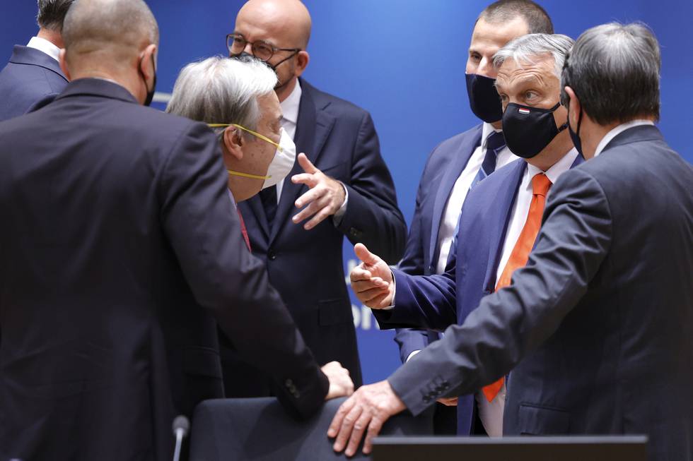 UN_Antonio_Guterres_Ungarn_Premier_Viktor_Orban_Foto_Olivier_Matthys_POOL_AFP.jpg