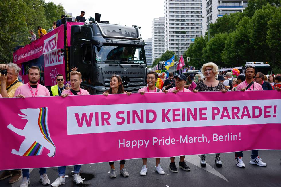 csd-berlin_2022_foto-parade_DAVID_GANNON_AFP.jpg