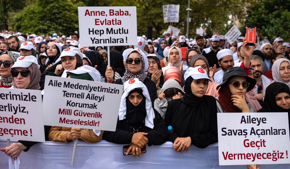 Anit-LGBTIQ* Protest Türkei 2022