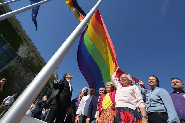GERMANY-POLITICS-LGBTQ-HOMOPHOBIA-RAINBOW-FLAG